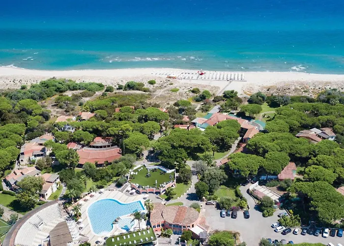 Colostrai Club Hotel 4*